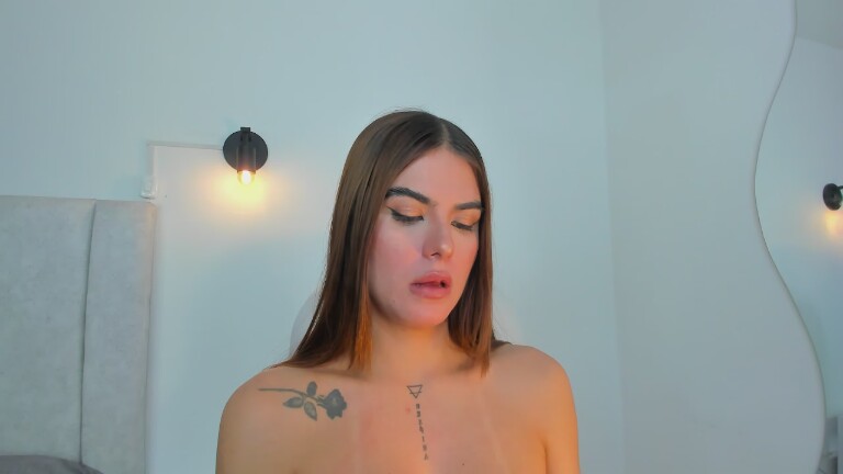 amyjoness18's Streamate show and profile