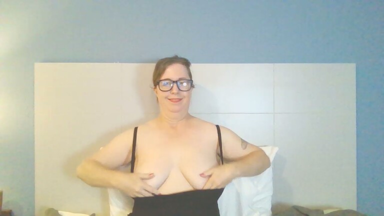 SWEETandNAUGHTY21's Streamate show and profile