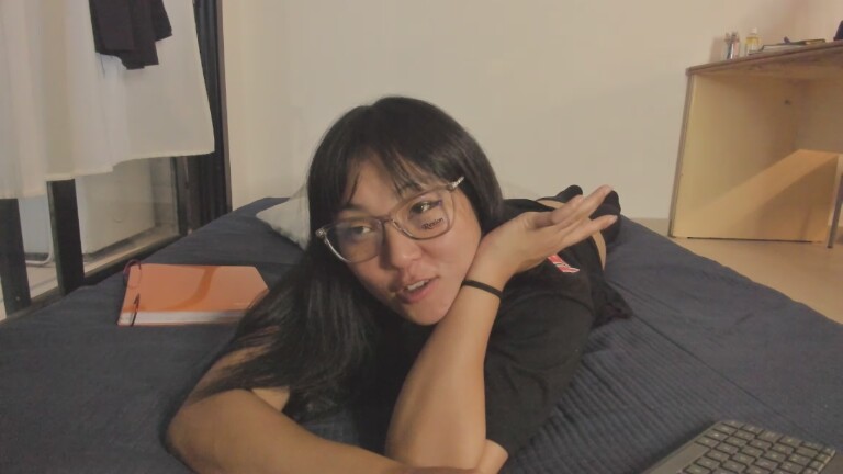 Aishapark's Streamate show and profile