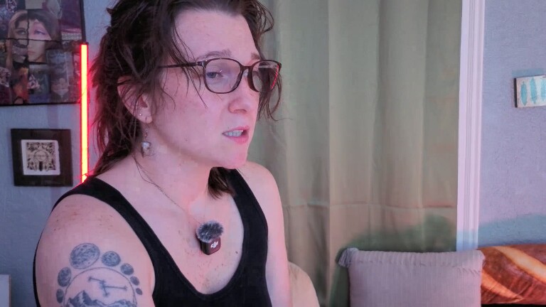 ArtiePaints's Streamate show and profile