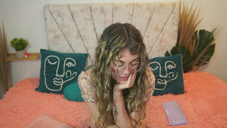 IamAbbi's Streamate show and profile