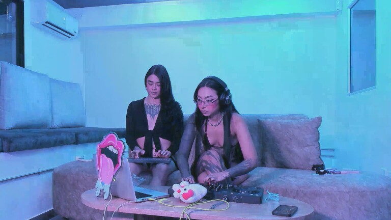 KathNoir's Streamate show and profile