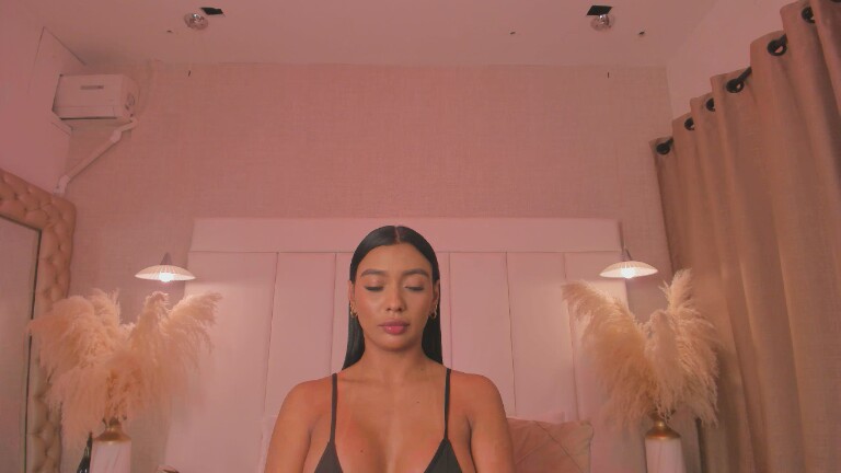 NikoJhon's Streamate show and profile