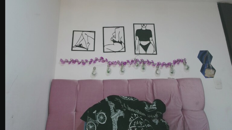 ZakuraPrincess's Streamate show and profile