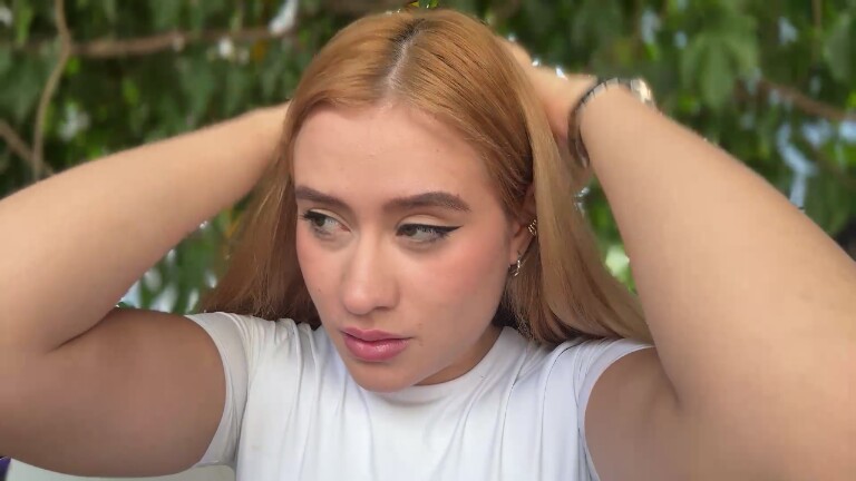 CamilaSantos's Streamate show and profile