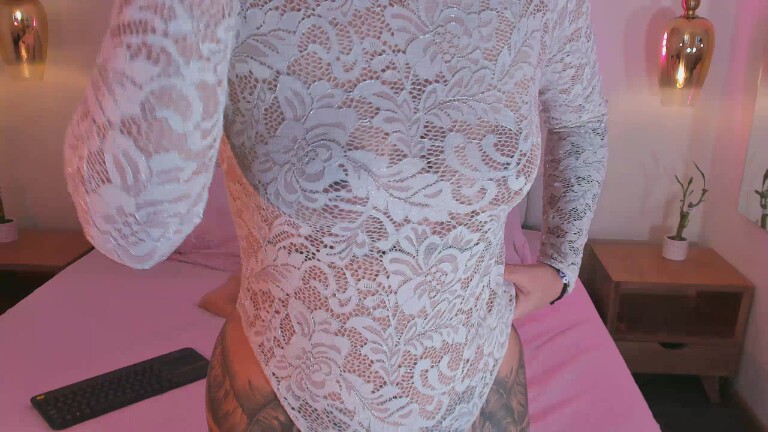 AgathaAluna's Streamate show and profile