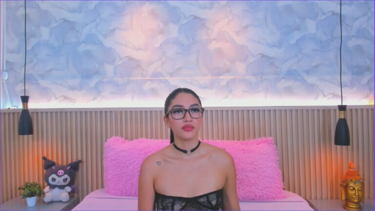 HemmaThompsonn's Streamate show and profile