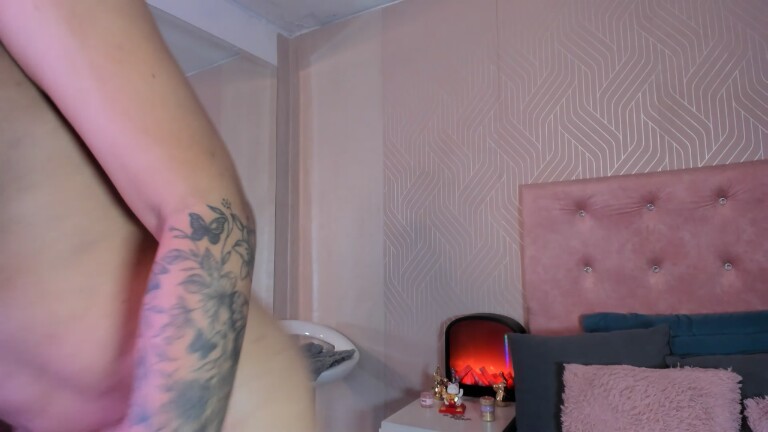 PaulinWels's Streamate show and profile