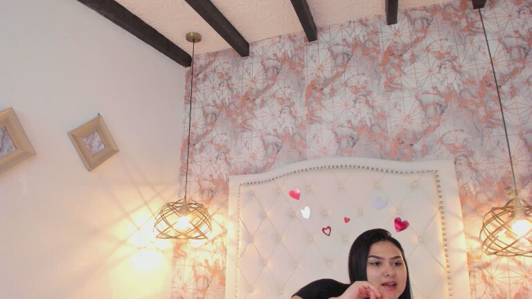 SaharaLyn's Streamate show and profile