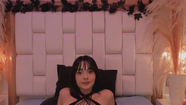 Amelia_Hills's Streamate show and profile