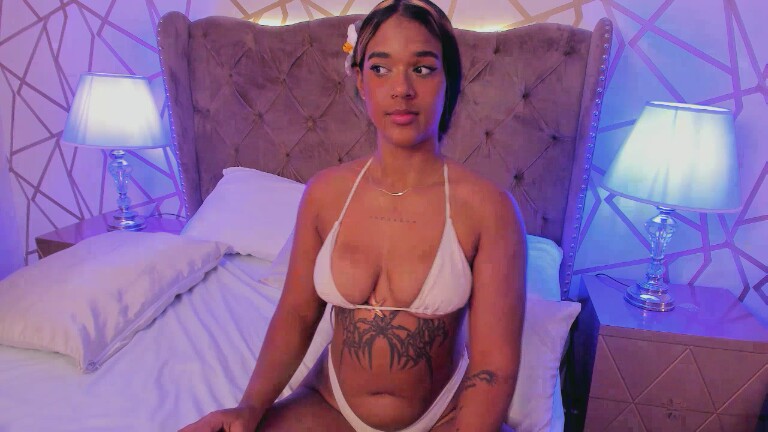 SaschaFit's Streamate show and profile