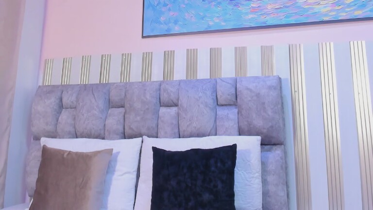 nova_lanee's Streamate show and profile