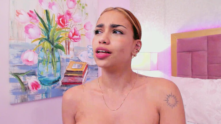 AnnieAdaams's Streamate show and profile