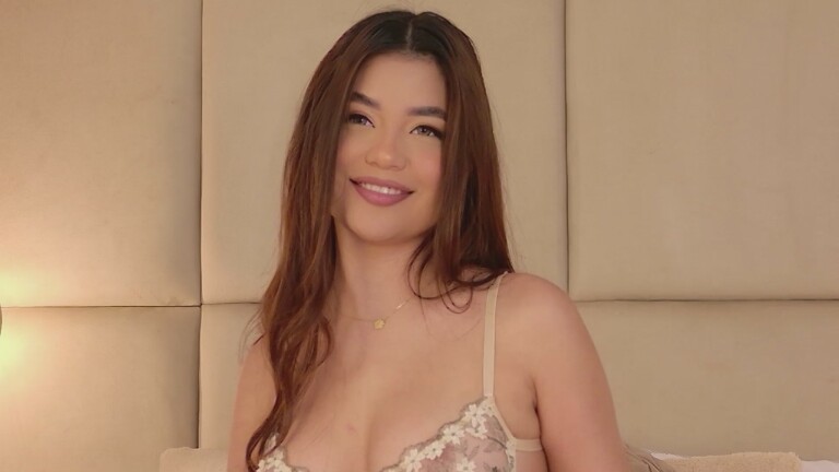 GiaRosset's Streamate show and profile