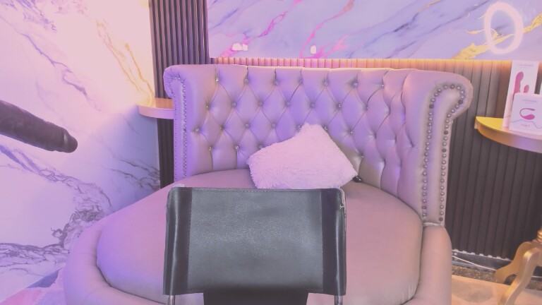 MaeveBigBoobs's Streamate show and profile