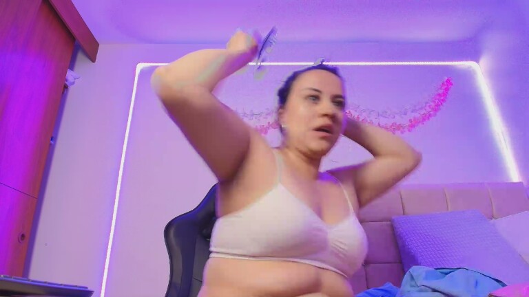 Milu_Ramirez's Streamate show and profile