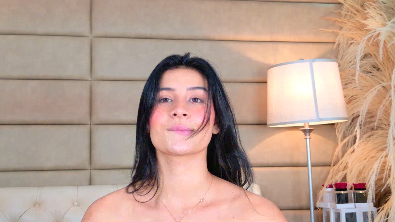 ValentinaLewis
