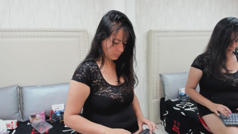 EmmaWatss's Streamate show and profile