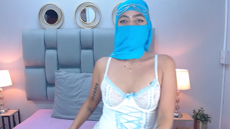 Aisha_Emerald's Streamate show and profile