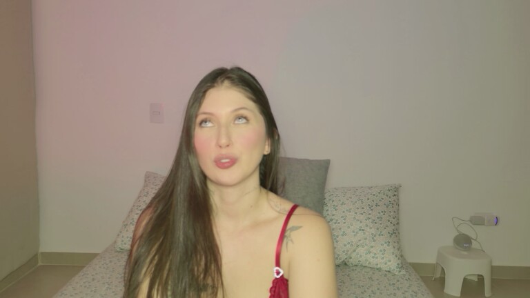EmmaShaykk's Streamate show and profile
