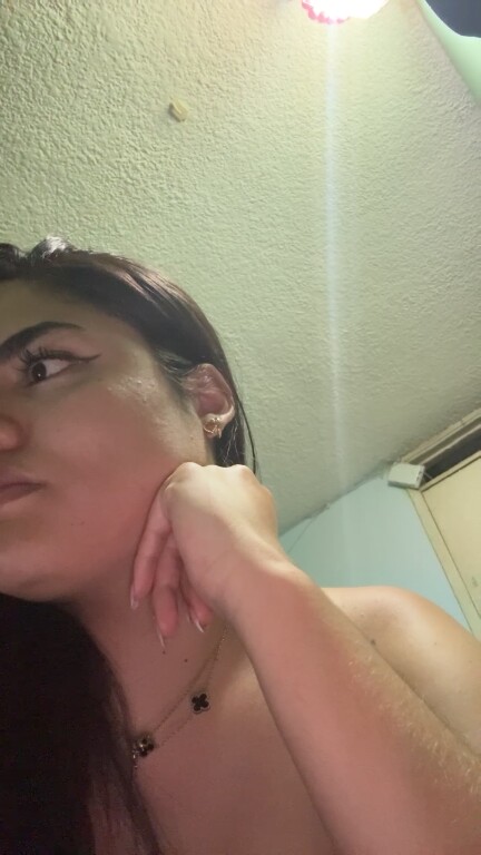 RenataDomick's Streamate show and profile