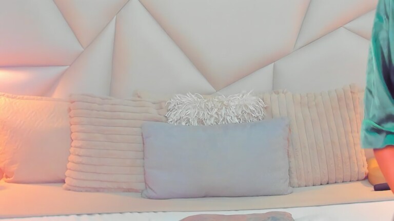 TyraaLambert's Streamate show and profile