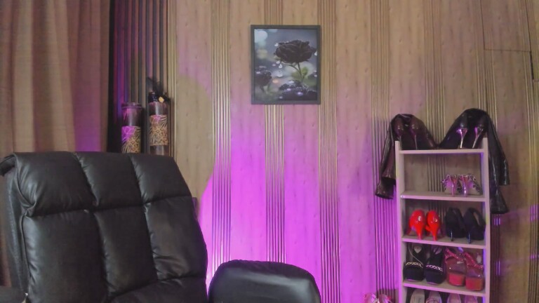 AdeleMour's Streamate show and profile