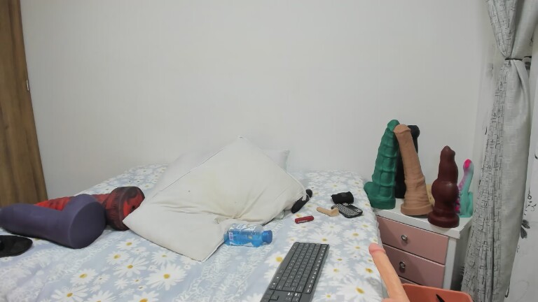 Sweet_X's Streamate show and profile