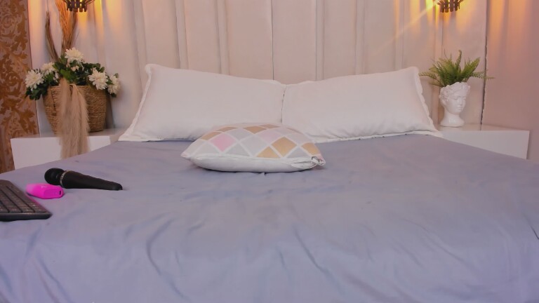 LucianaAriaas's Streamate show and profile