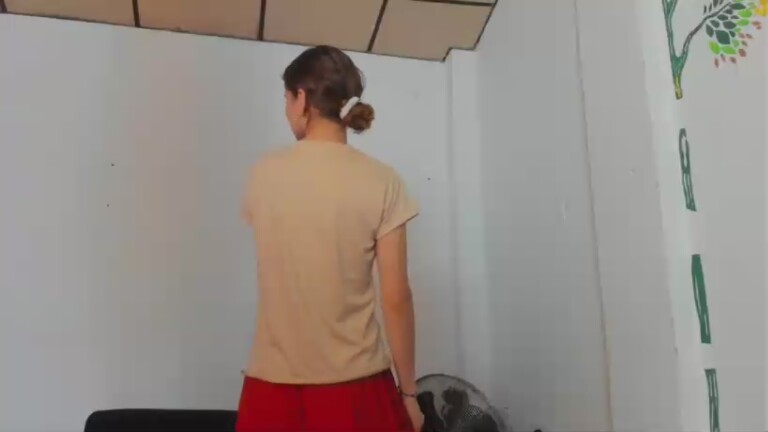 Sophiamiller18's Streamate show and profile