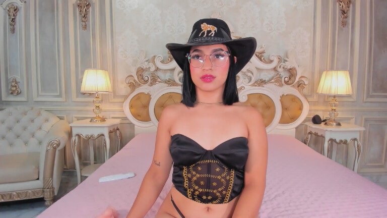 ViolettaG's Streamate show and profile