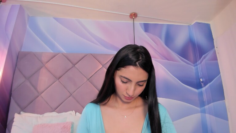 ViolletaRosse's Streamate show and profile