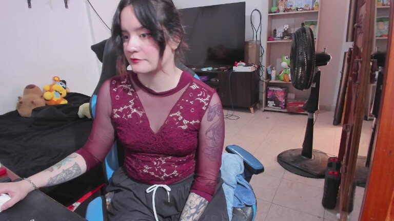 Red_Pandemonium's Streamate show and profile