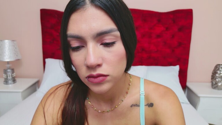 NoemiFerrer's Streamate show and profile