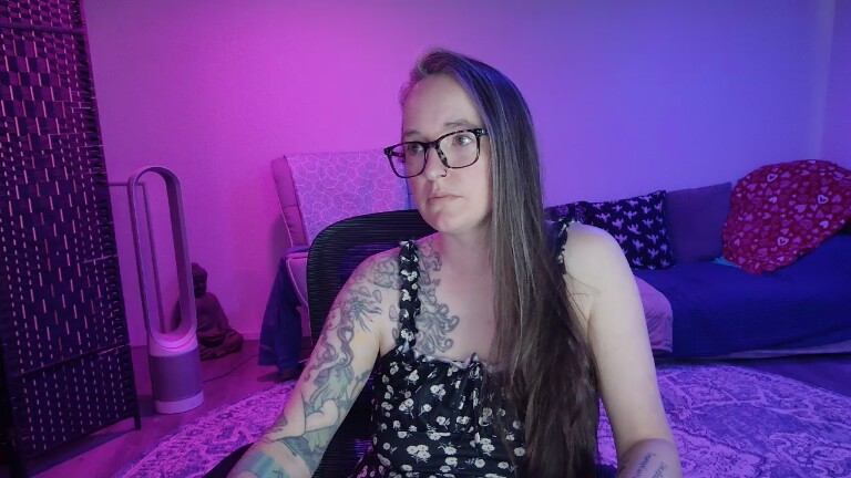 FoxyFarrah's Streamate show and profile