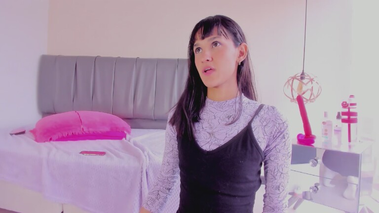 iisabellanoa's Streamate show and profile