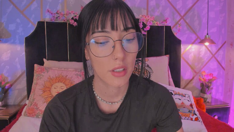 VioletaParr's Streamate show and profile