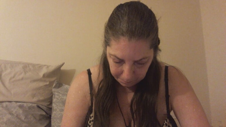 SexpertSindy's Streamate show and profile