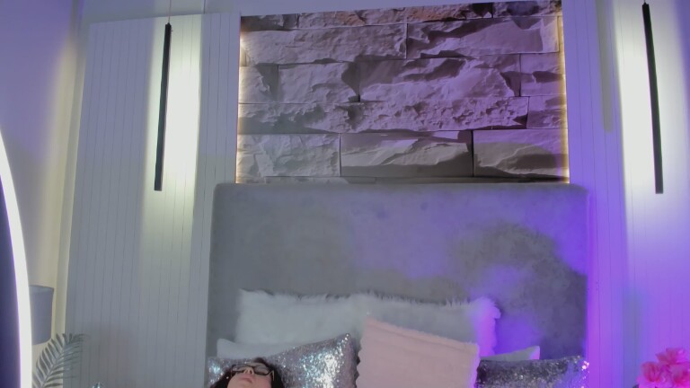 HannaCollyns's Streamate show and profile