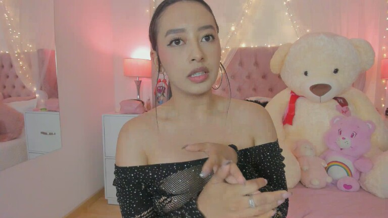 AlexandraWinterr's Streamate show and profile