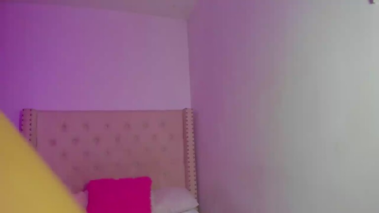 SoyLili's Streamate show and profile