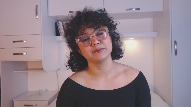 MartinaRuis's Streamate show and profile