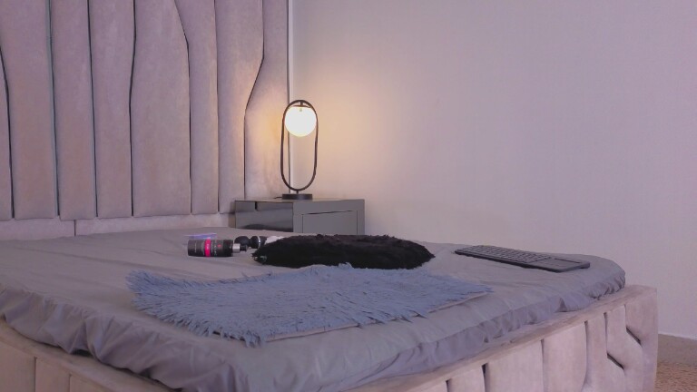 MAISEHILL19's Streamate show and profile