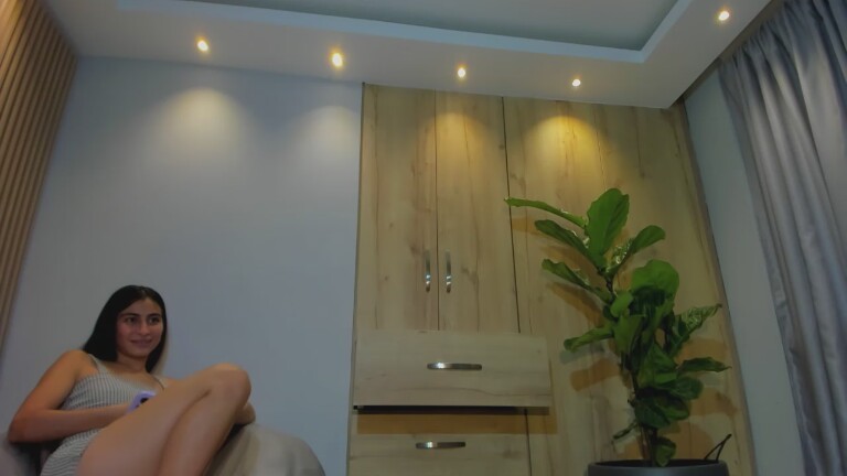 beatriz_doll's Streamate show and profile