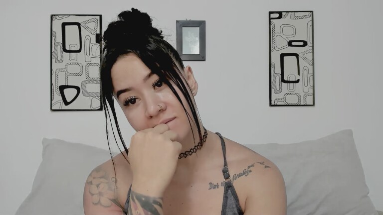 AngelMartins's Streamate show and profile