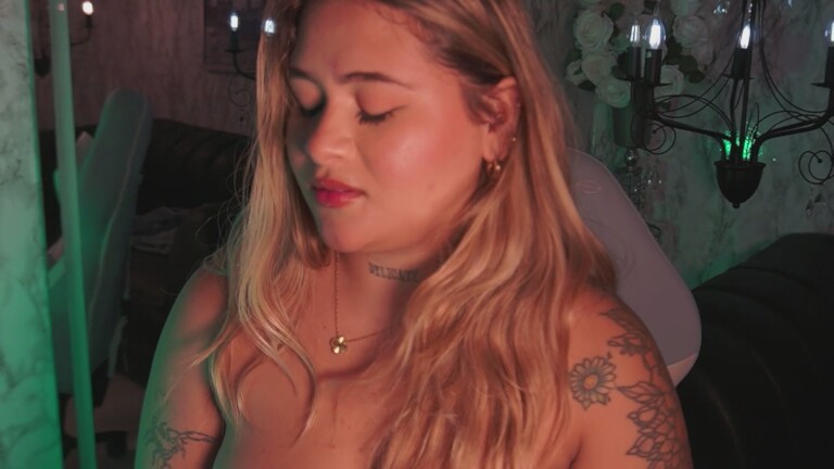 Ela_Curvy's Streamate show and profile