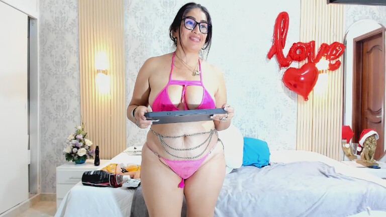 KendrahLeeh's Streamate show and profile