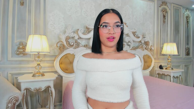 ViolettaG's Streamate show and profile